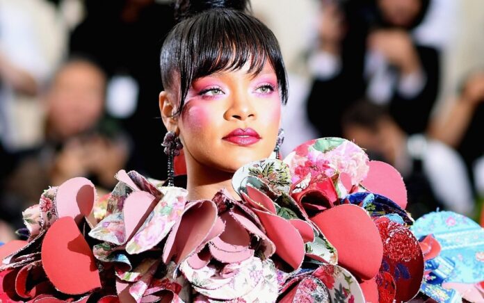 Comme des Garçons The Iconic Fashion House Redefining Modern Style