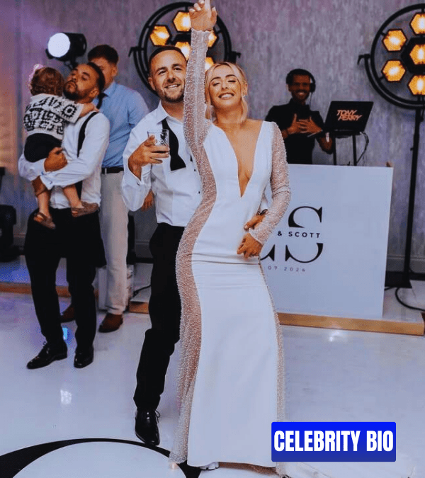 who is chloe kelly husband