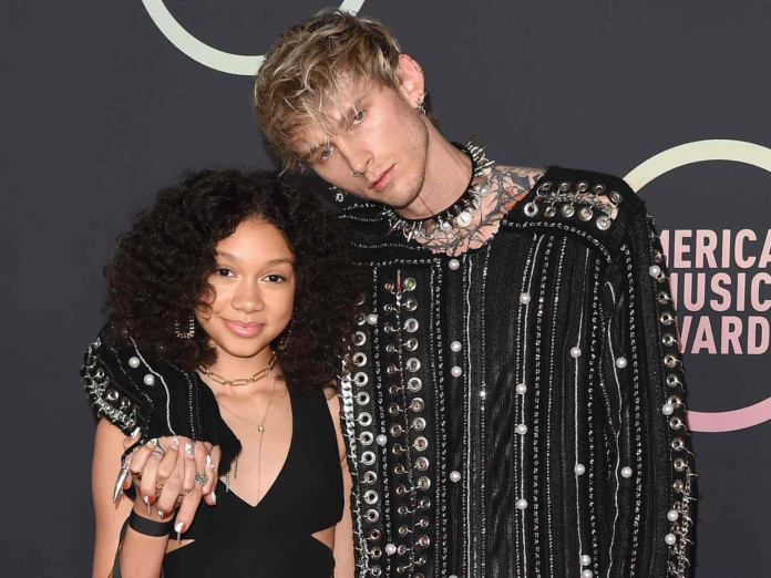 machine gun kelly with daughter