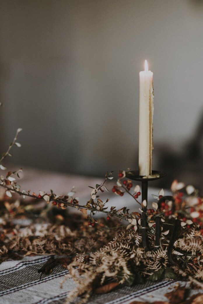 Understanding Memorial Services: Balancing Tradition and Personalization